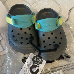 Toddler classic all terrain crocs c9